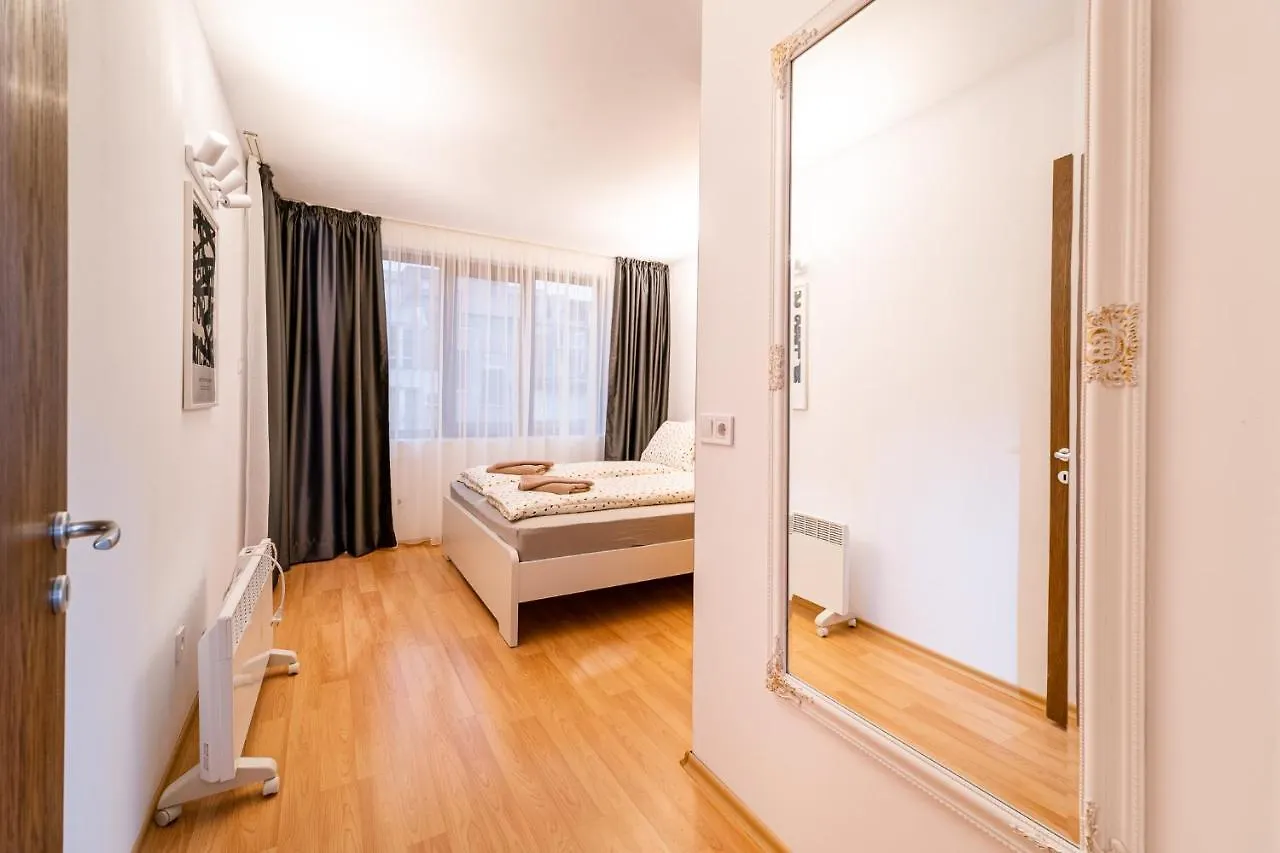 Cozy Stay 2Bdrm Central Apartment Varna Bulgaria